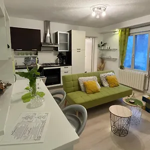 Edina , Rijeka Kroatien